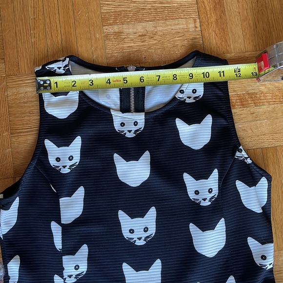 Vintage “kitty cat” print black and white mini dress. Size Medium Made in Spain. - Picture 2 of 9